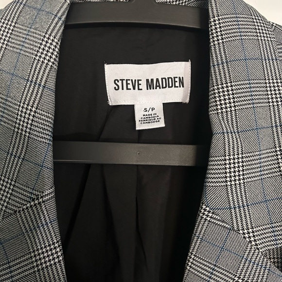 Steve Madden Women’s Oversized Gray and Blue Plaid Blazer size S - Picture 2 of 3